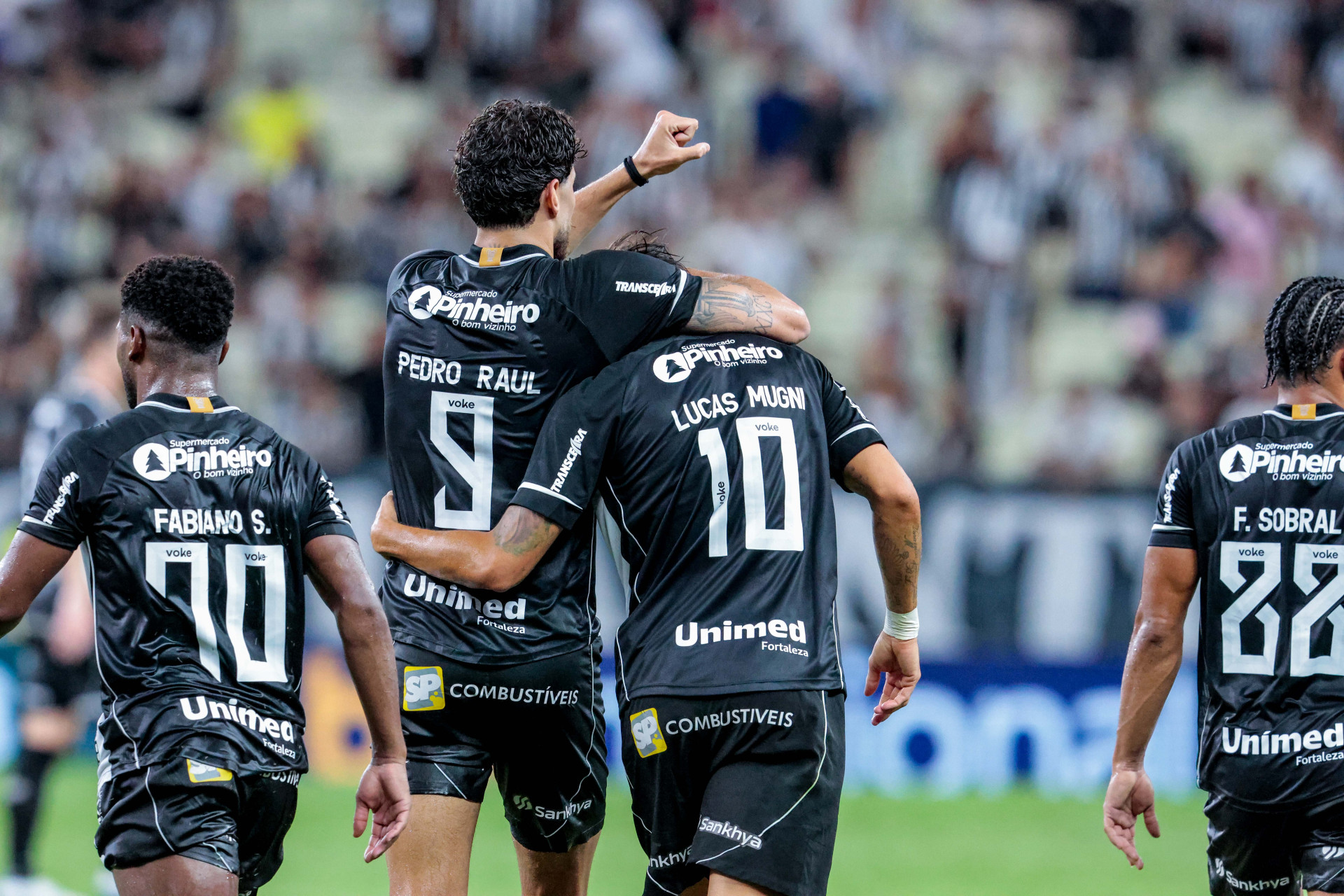 FORTALEZA, CEARÁ, BRASIL, 02-11-2025: Gol Pedro Raul pelo Brasileirão Serie A Ceará vence Fluminence por 2 x 0 na Arena Castelão. (Foto: Samuel Setubal/ O Povo) (Foto: Samuel Setubal)