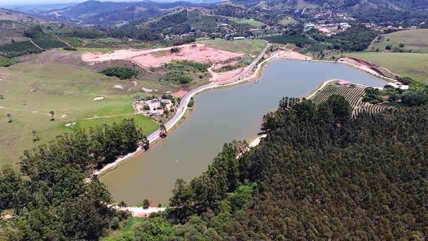 Fundada em 1828, a cidade é reconhecida pela extração de água mineral, figurando entre as localidades que mais fornecem o produto. 
