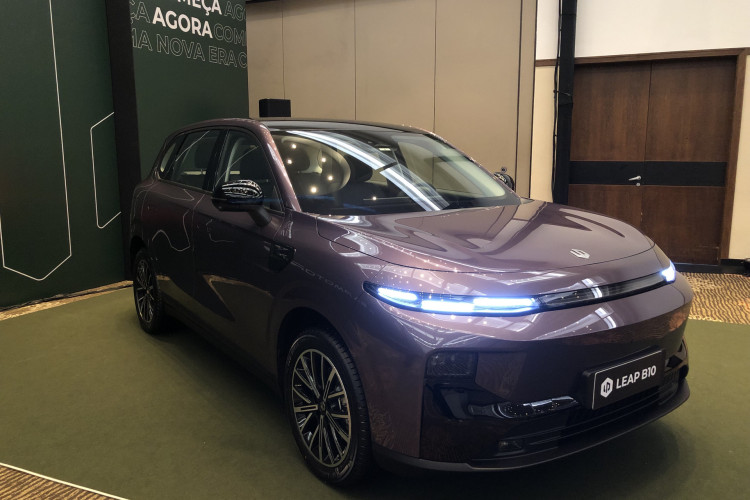 Leapmptor B10 já está em pré-venda e chega ao Brasil em janeiro de 2026 