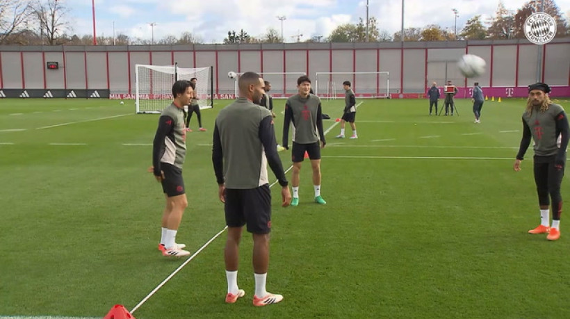 Hiroki Ito volta aos treinos no Bayern de Munique