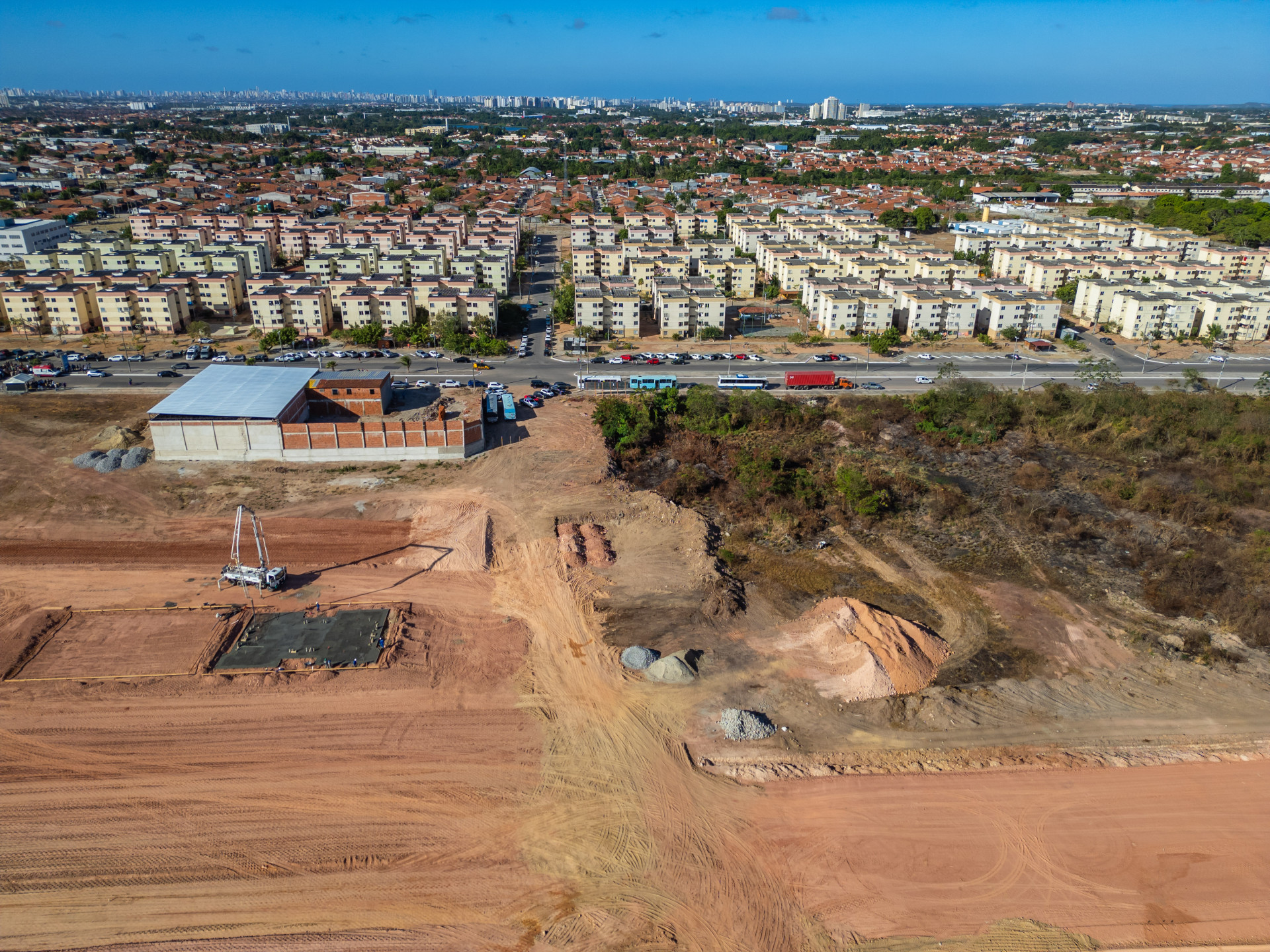 ￼OBRAS são próximas ao Luiz Gonzaga 1 (Foto: FCO FONTENELE)