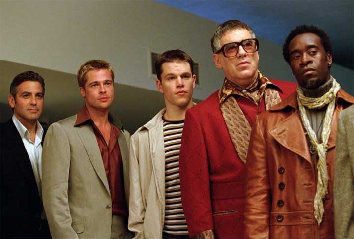 “Onze Homens e Um Segredo”, 2001 – A versão mais famosa dessa história, porém veio mais de 40 anos depois, dirigida por Steven Soderbergh e um elenco estrelado: Brad Pitt, George Clooney, Matt Damon, entre outros. 