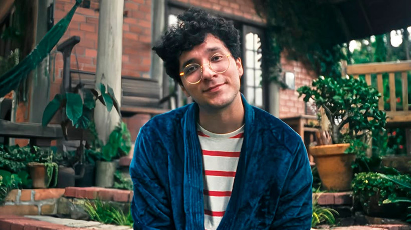 O cantor Phill Veras fará show em Fortaleza, no novo Teatro Carlos Câmara