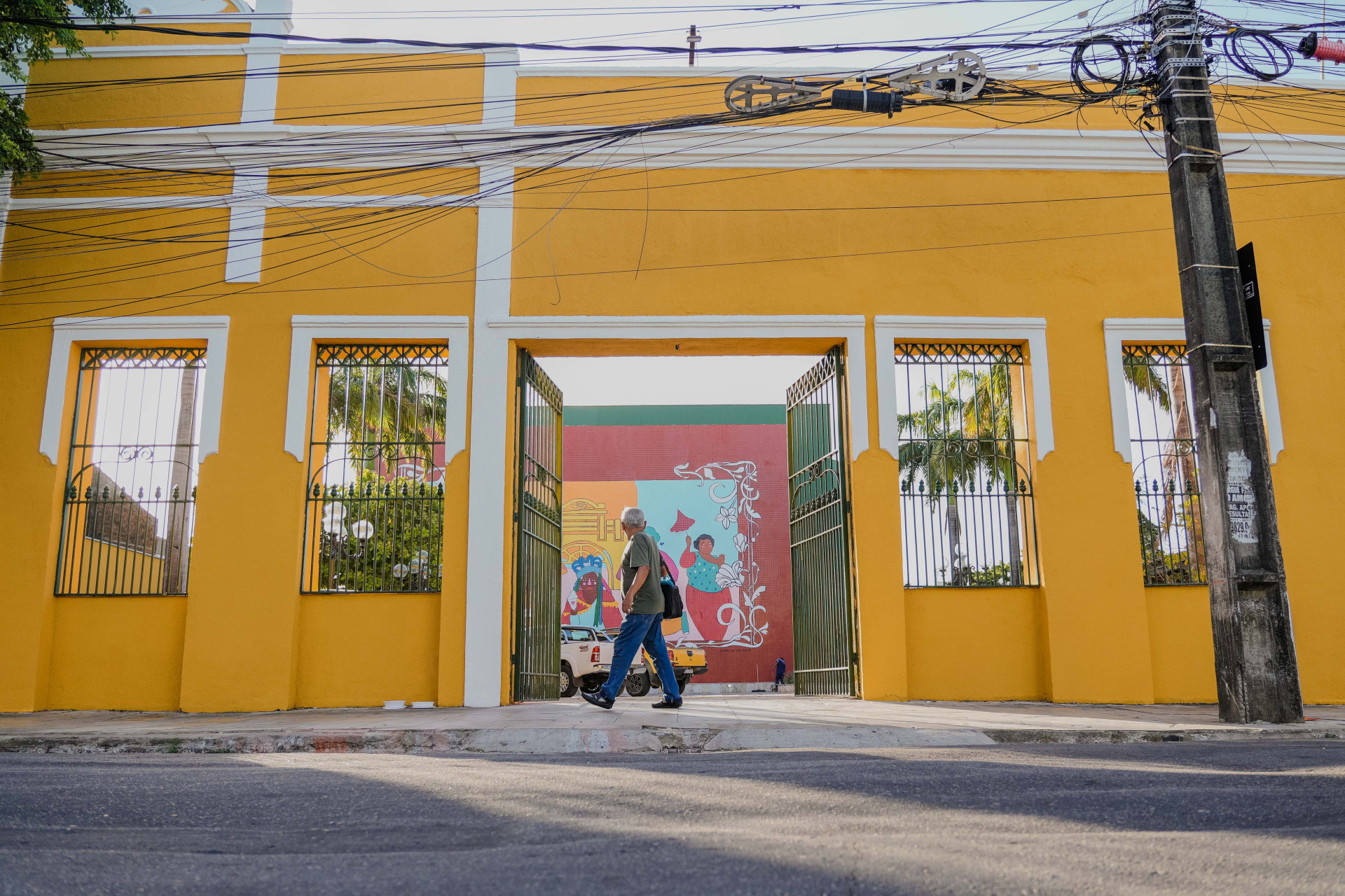 FORTALEZA-CE, BRASIL, 04-11-2025: Reabertura do Teatro Carlos Câmara. Nas fotos, o teatro passa pelos últimos ajustes antes de sua abertura. (Foto: Fernanda Barros/ O Povo) (Foto: FERNANDA BARROS)