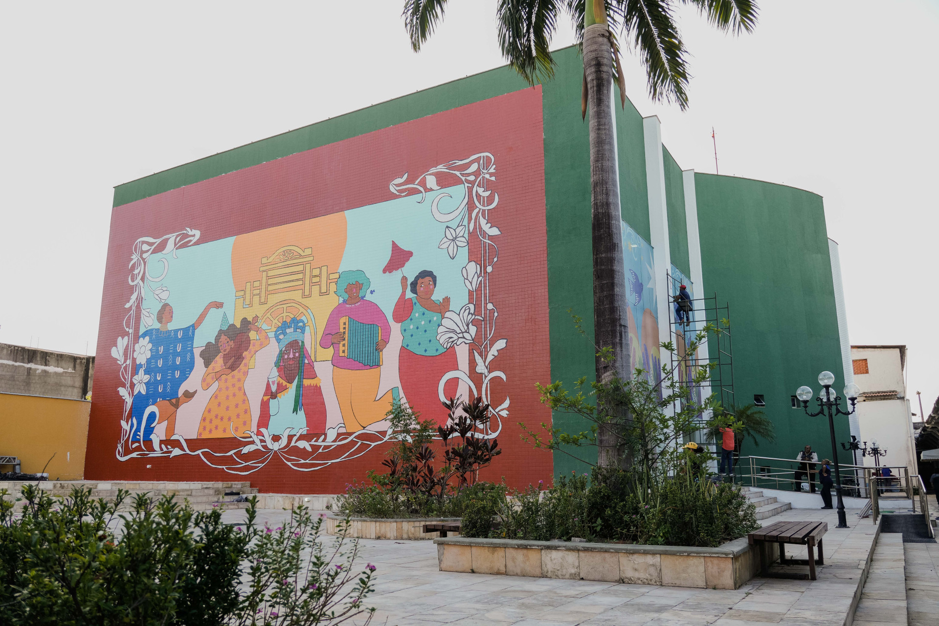 ￼TEATRO passou por requalificação (Foto: FERNANDA BARROS)