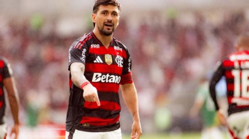 Riquelme se destaca entre os nomes mais populares de jogadores de fora, enquanto Romário e Neymar mantêm força entre astros nacionais