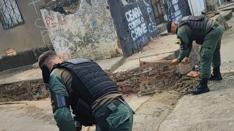 Barricadas foram destruídas pela Polícia Militar 