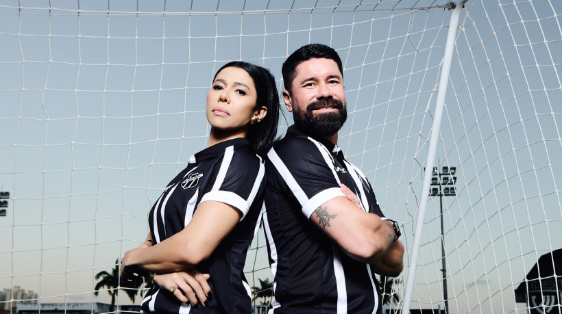 Nova camisa retrô lançada pelo Ceará em parceria com Ricardinho, ídolo do clube