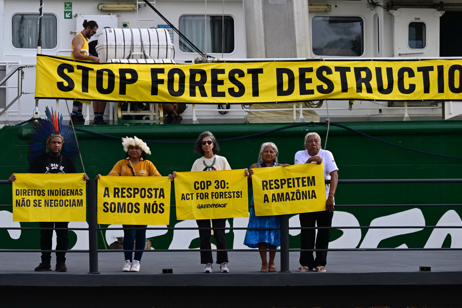 Protestos têm marcado a véspera da COP30, em Belém
 (Foto: Pablo Porciúncula / AFP)