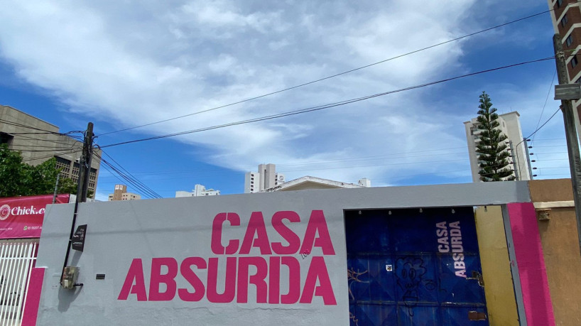 Casa Absurda: de sede do grupo teatral Pavilhão da Magnólia a espaço de convergência entre teatro, música, dança e artes visuais 