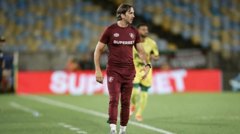 Técnico também comenta sobre a possibilidade de não jogar com centroavantes e minimiza as chances desperdiças contra o Mirassol