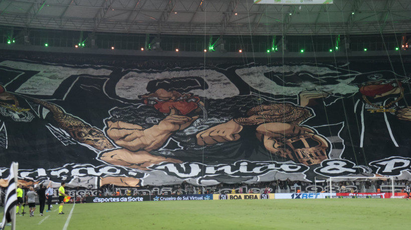 Imagens dos mosaicos da torcida do Ceará no Clássico-Rei desta quinta-feira, 6 de novembro de 2025, válido pela 32ª rodada do Campeonato Brasileiro. Ceará e Fortaleza duelaram na Arena Castelão, em Fortaleza (CE)