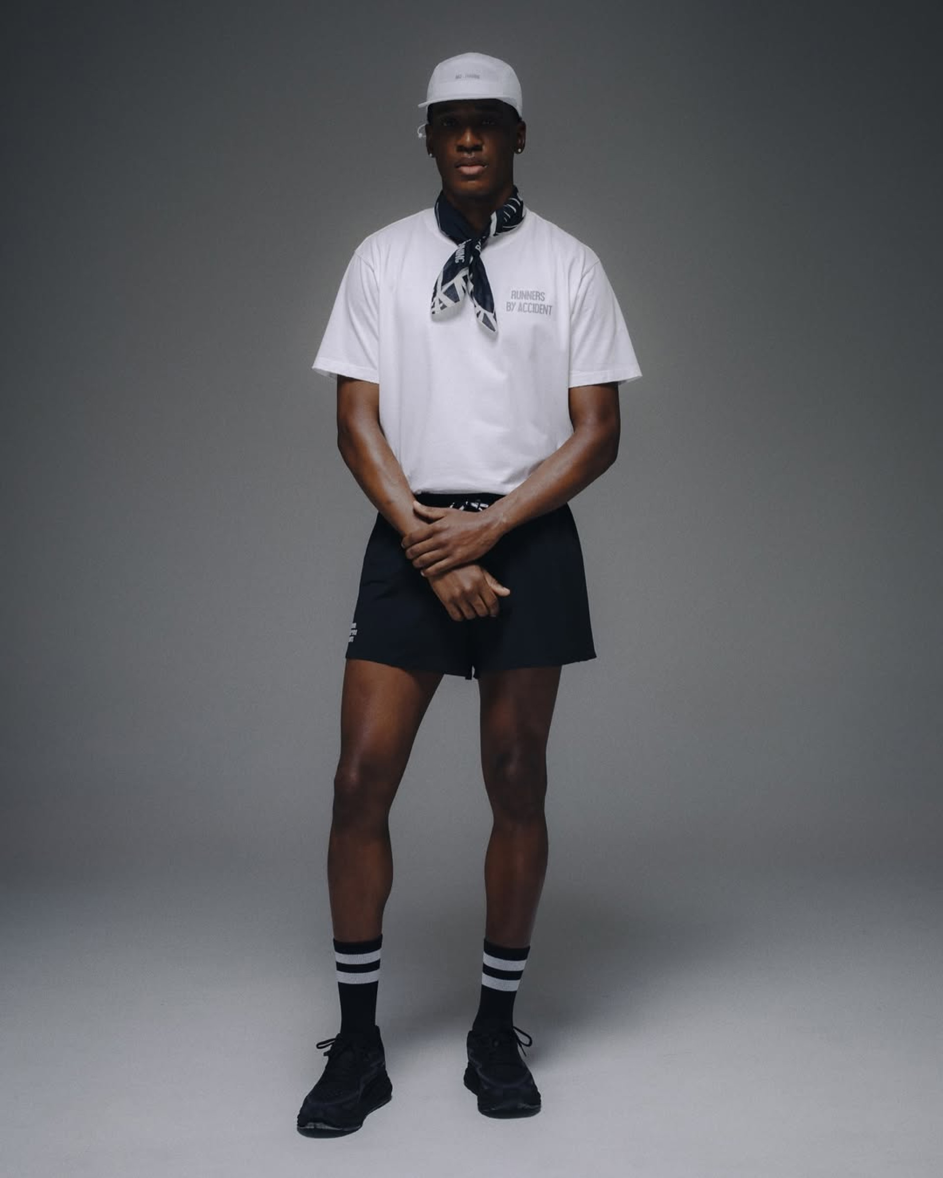 A paulistana Bad Running une tecnologia e conforto, destacando o estilo urbano
 (Foto: Reprodução/@bad__running)