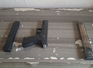 Homem foi encontrado com arma 