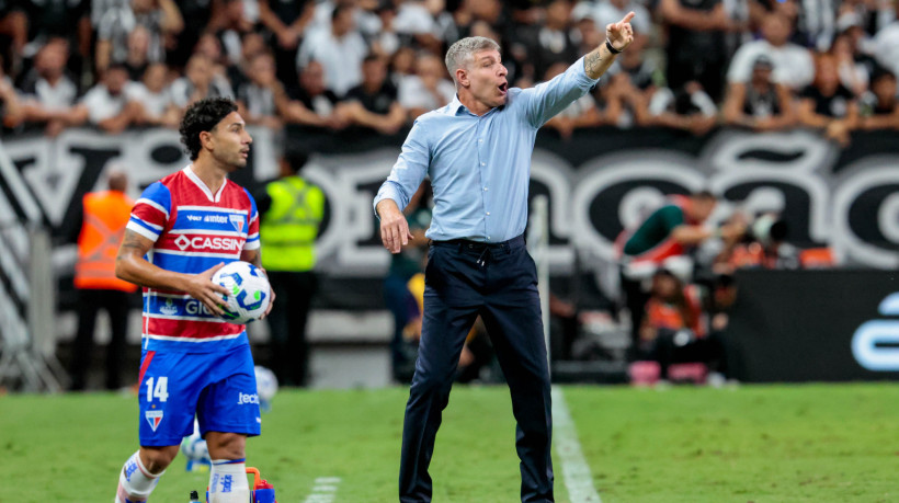 FORTALEZA-CE, BRASIL, 06-11-2025: Palermo Campeonato Brasileiro Serie A Clássico Rei deu empate entre Fortaleza x Ceará. A partida aconteceu na Arena Castelão. (Foto: Samuel Setubal/ O Povo)