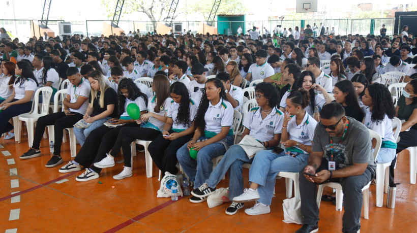 Esquenta Enem reúne 800 estudantes da rede estadual de Fortaleza