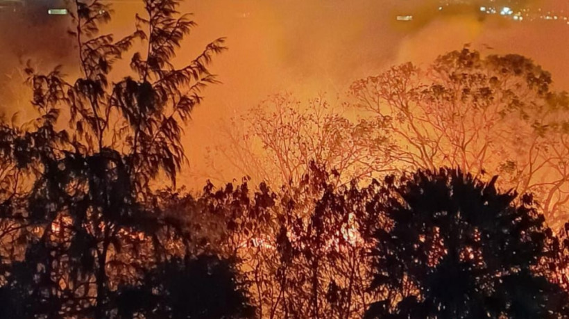 Até o momento, não há registro de vítimas ou danos a edificações próximas