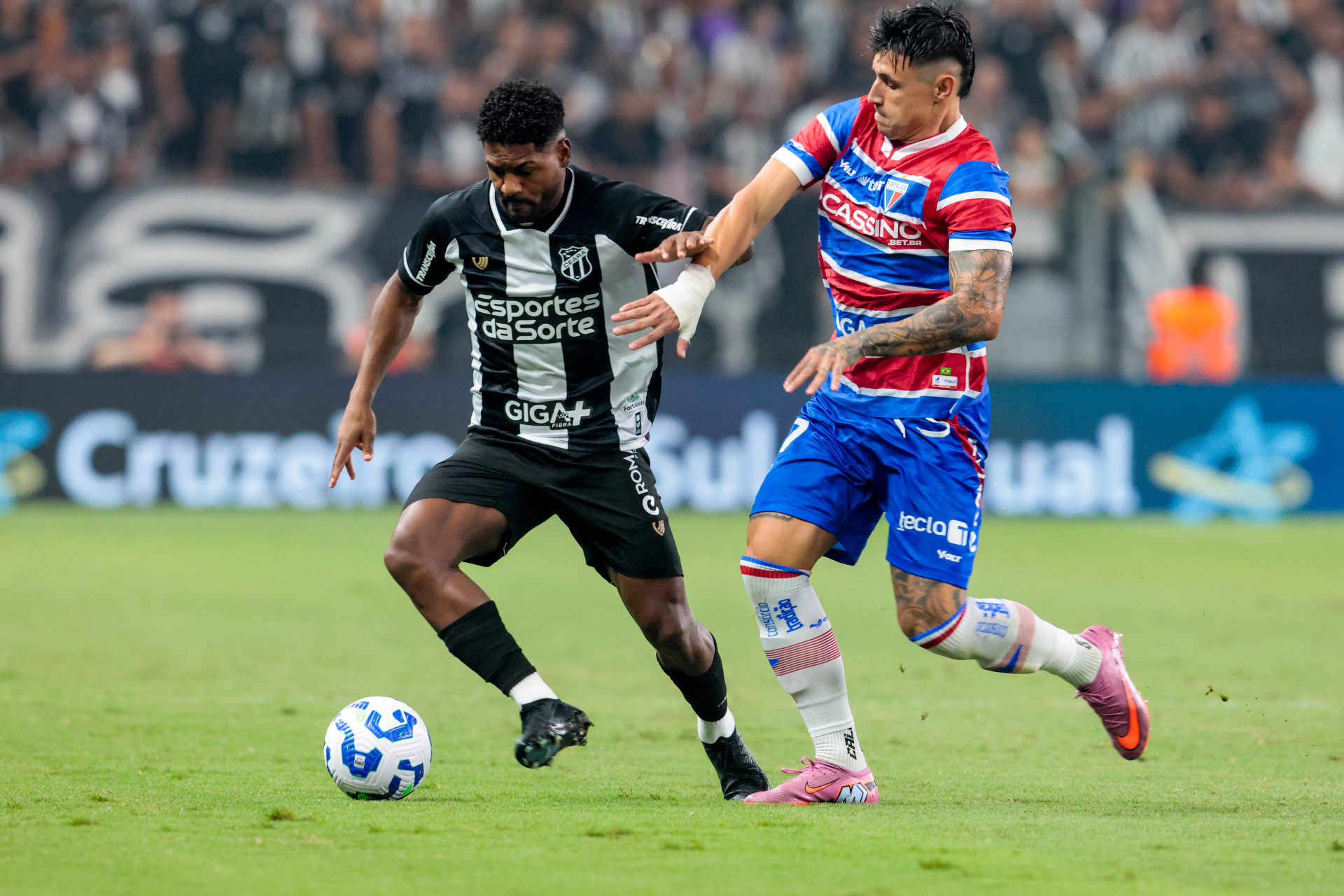 Fabiano Souza deixou o Ceará; Bareiro segue no Fortaleza (Foto: Samuel Setubal)