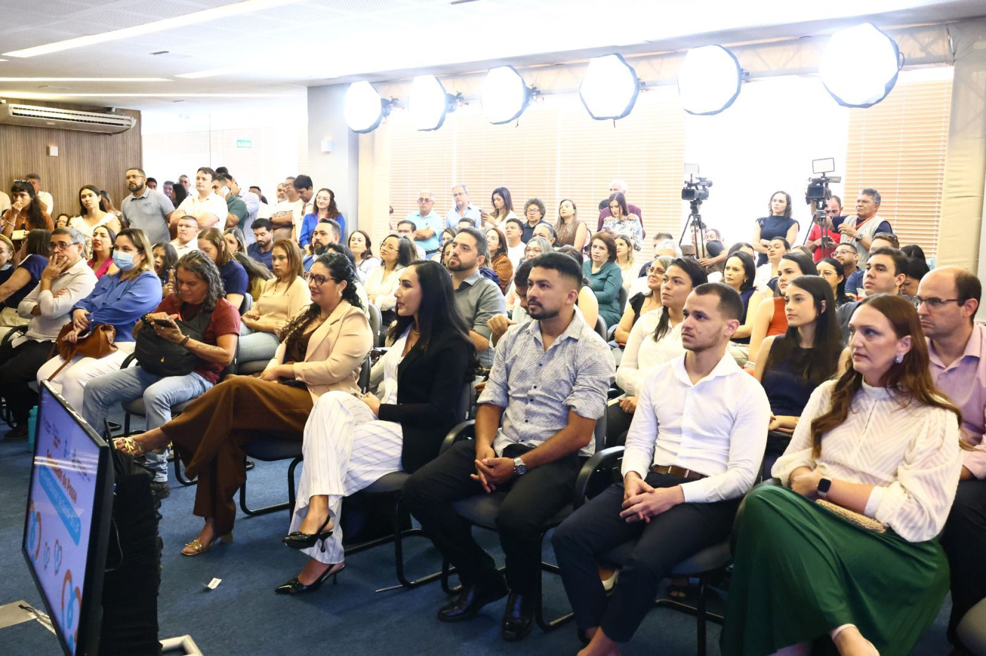 De acordo com a Prefeitura de Fortaleza, já são 110 profissionais empossados neste ano dentro do programa municipal Saúde que Cuida (Foto: Marcos Moura)