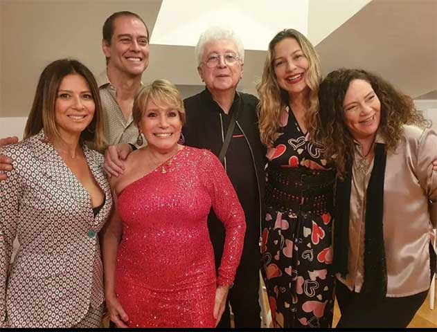 Já em 1999, enfrentou seu primeiro revés com “Suave Veneno”, mas recuperou o sucesso em 2001 com “Porto dos Milagres” e, três anos depois, atingiu o auge com “Senhora do Destino”, que alcançou a maior audiência da década de 2000.
