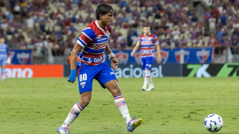 Atacante Herrera no jogo Fortaleza x São Paulo, no Castelão, pelo Campeonato Brasileiro Série A 2025