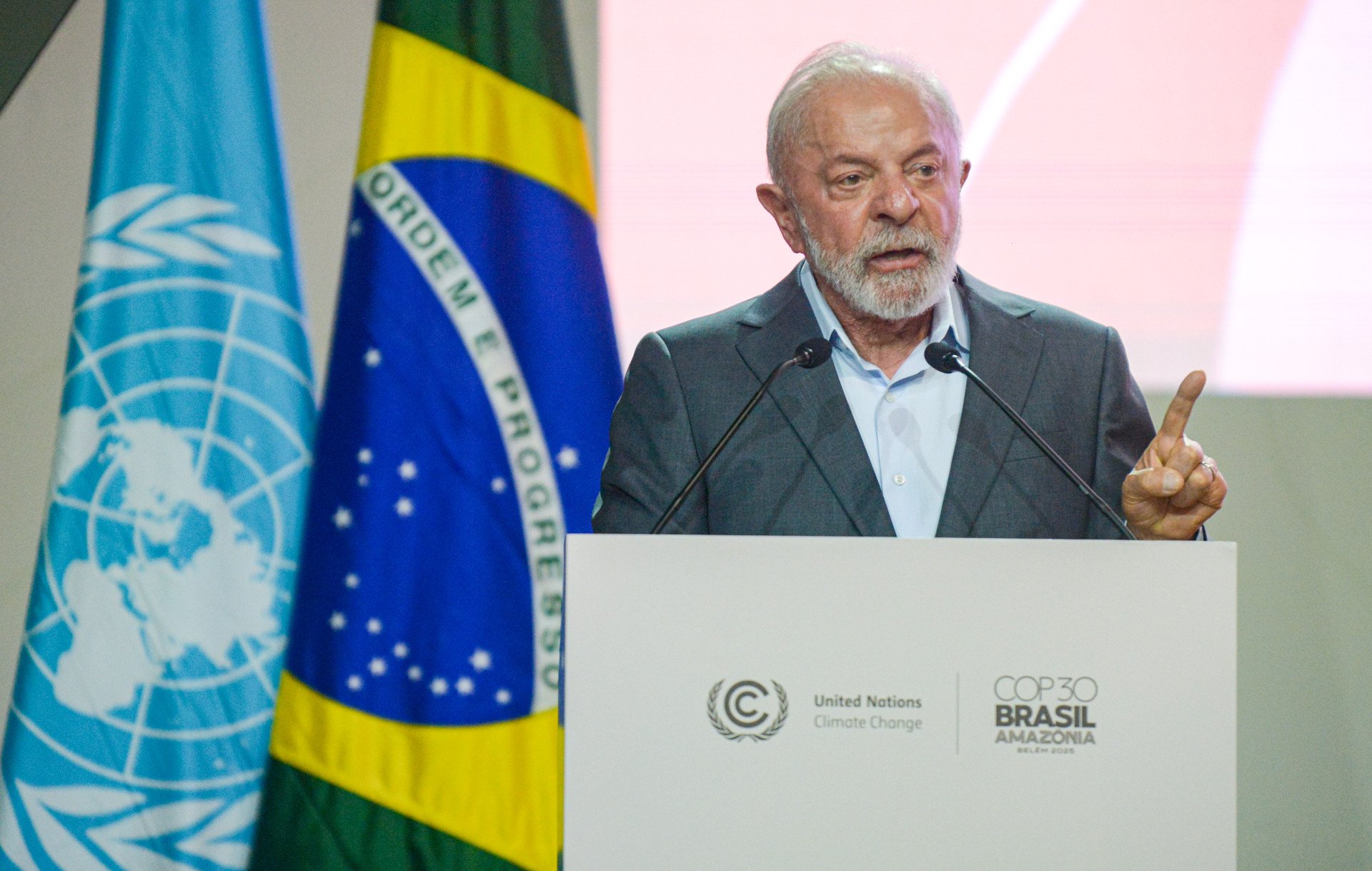 Lula cobrou implementação efetiva de medidas já acordadas e citou o tornado que atingiu o Paraná  (Foto: ANTONIO SCORZA/COP30)