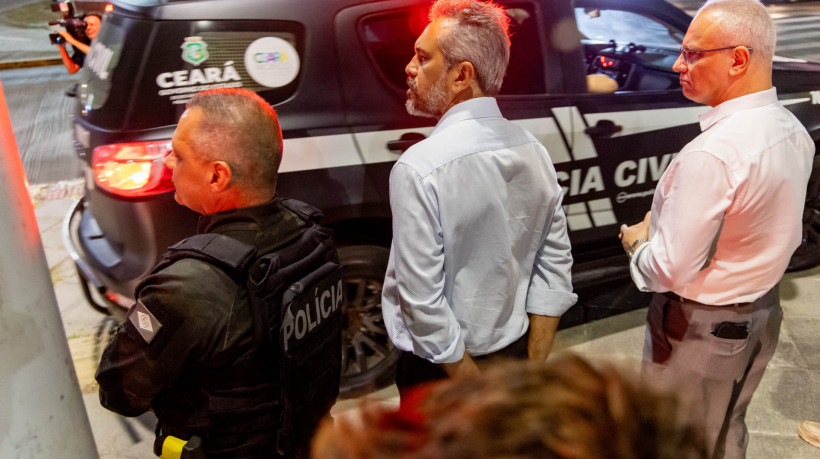 Em falas recentes sobre segurança pública, principalmente no combate às facções, o governador Elmano de Freitas (PT) tem subido o tom e endurecido o discurso 