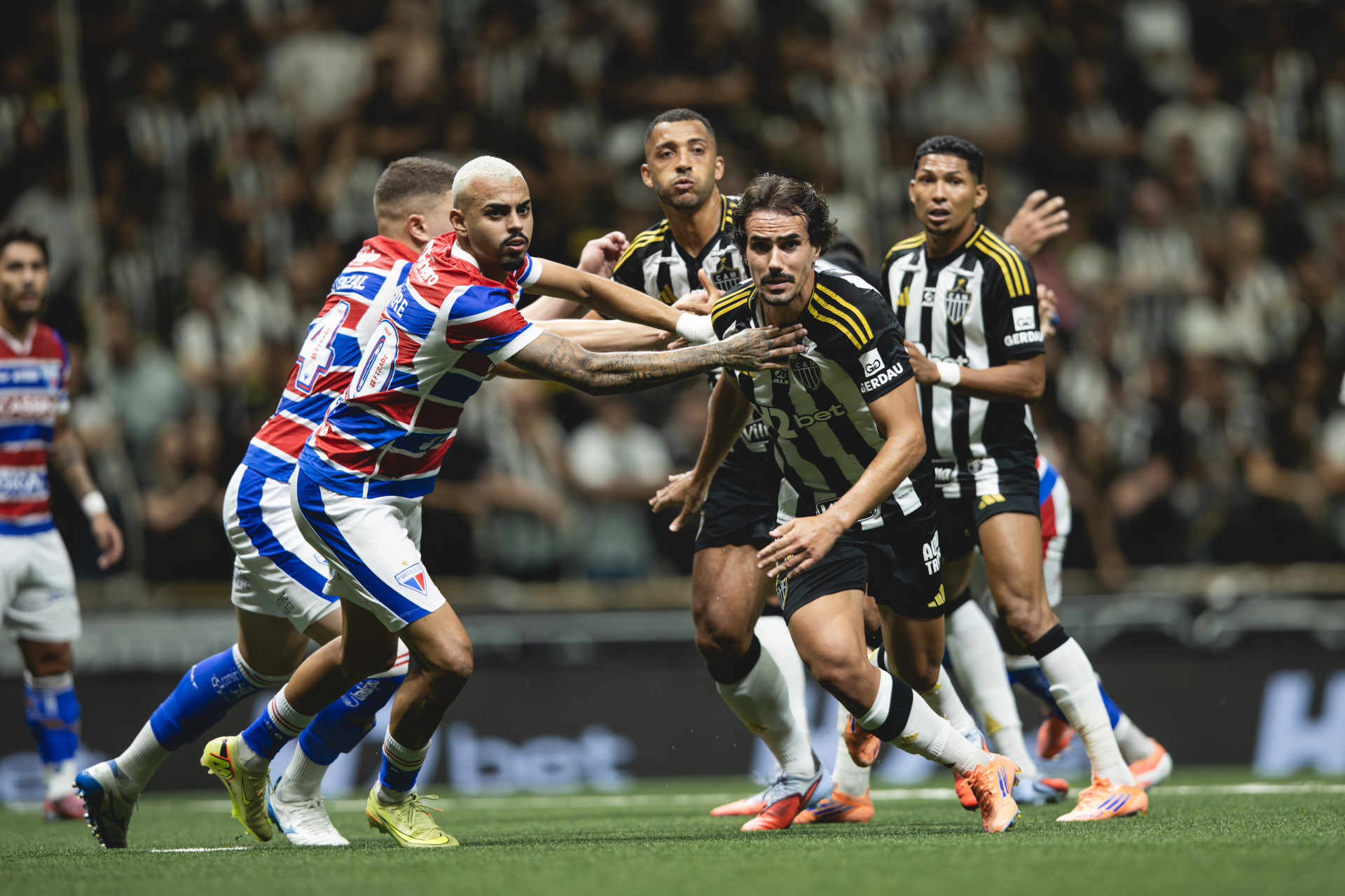 Fortaleza buscou empate nos acréscimos contra o Atlético-MG (Foto: Pedro Souza / Atlético)