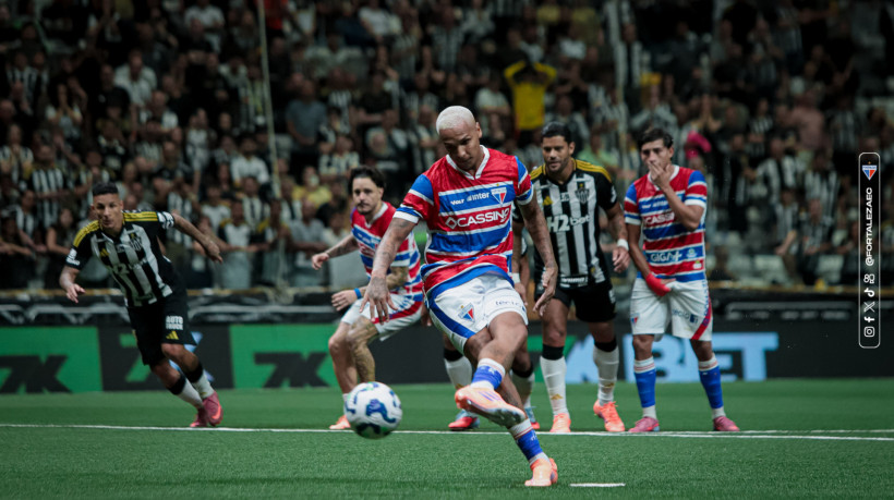 Deyverson deixa o Fortaleza e acerta com a LDU, do Equador