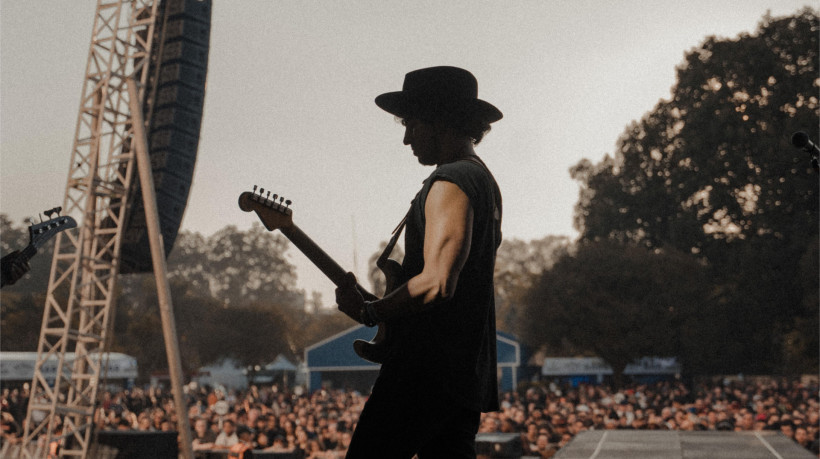 Músicos cearenses projetam-se para além das fronteiras nacionais, sem perder o vínculo com suas origens