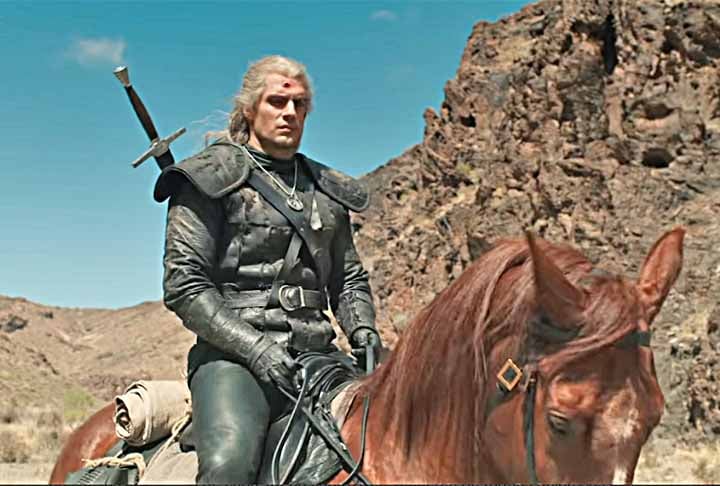 A terceira temporada de ‘The Witcher’, aliás, marcou a despedida do ator Henry Cavill no papel do bruxo Geralt de Rivia. Hemsworth enfrentou a rejeição de fãs que se acostumaram com a presença de Cavill na saga. 