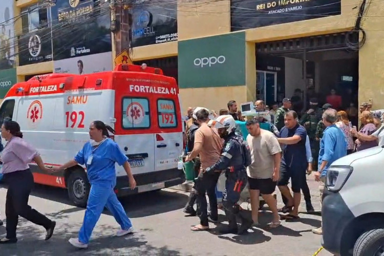 Incêndio atinge Hospital César Cals na manhã desta terça-feira, 13