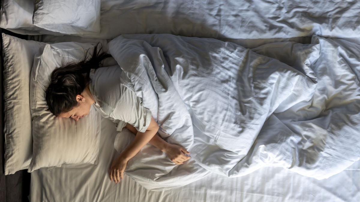 Versão sintética do hormônio melatonina é procurada por quem tem problemas para dormir.