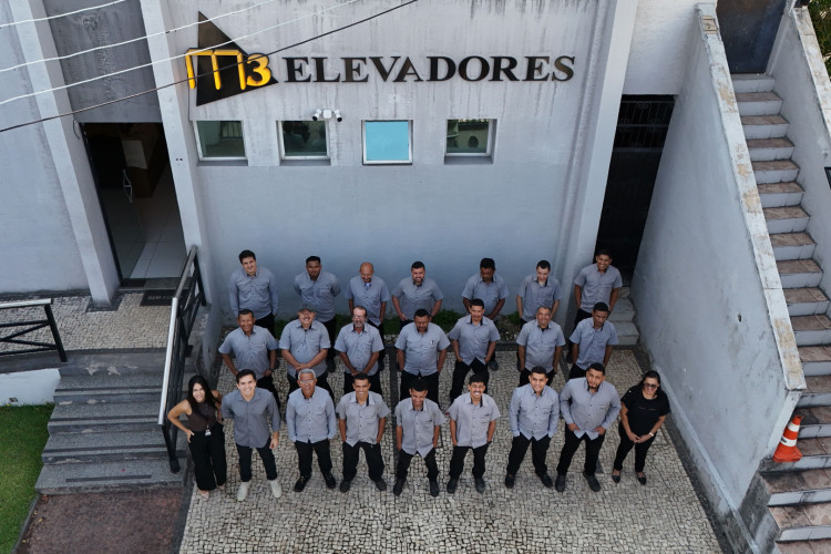 Além da tecnologia, a M3 se destaca pelo uso de materiais de alto desempenho e acabamentos sofisticados