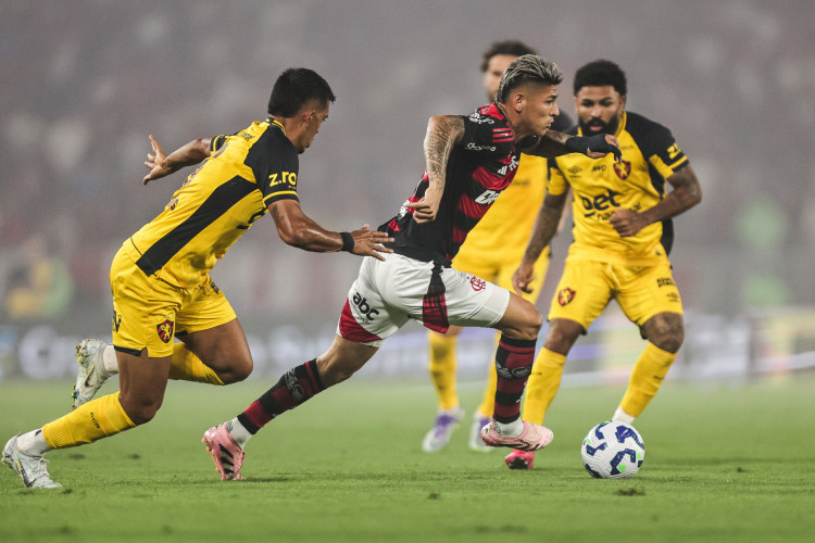 O Flamengo vai enfrentar o Sport hoje, 15, pelo Brasileirão. 