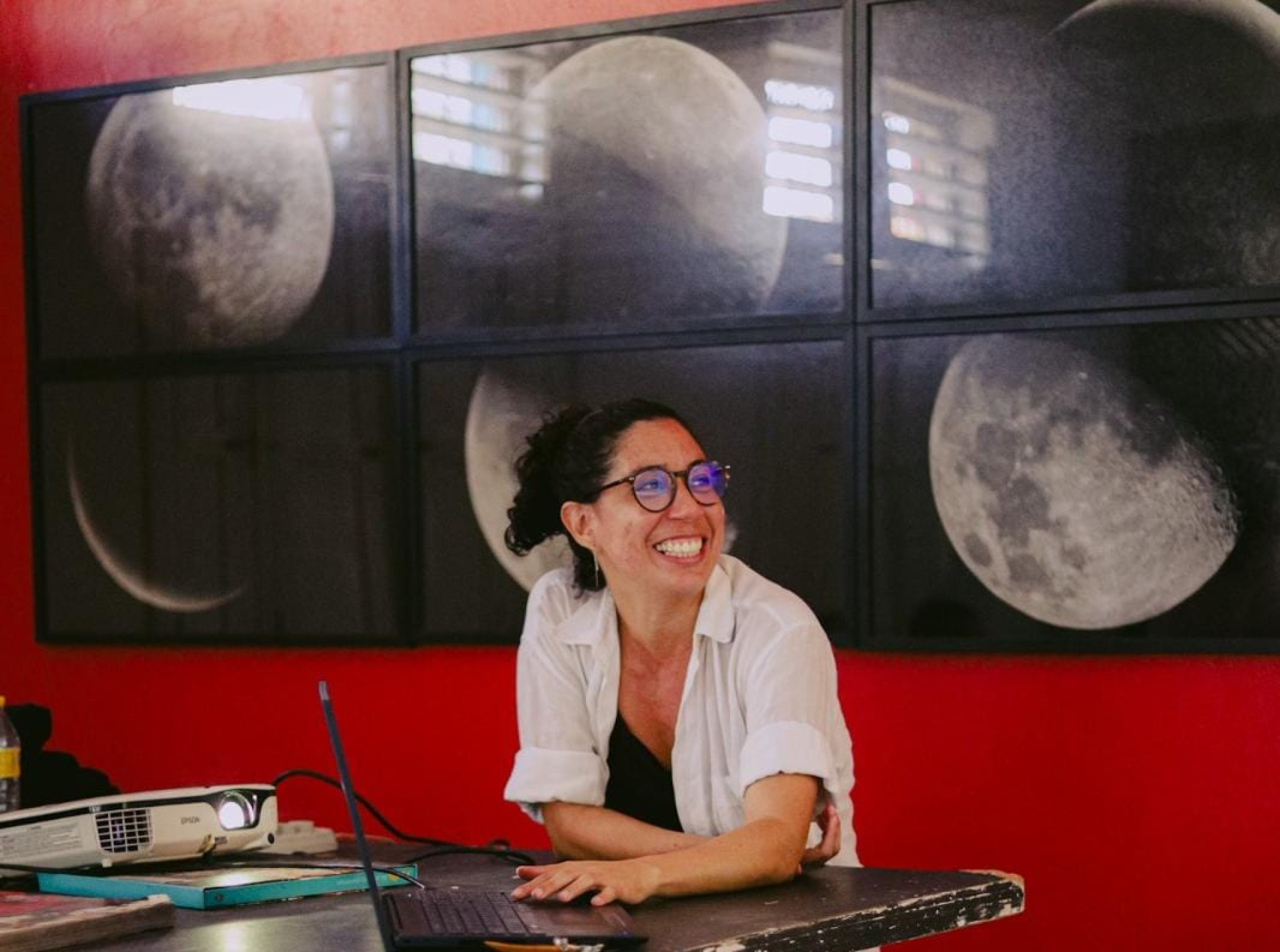 Anna Caroline está à frente da marca cearense Outono (Foto: Nayra Maria/Divulgação)