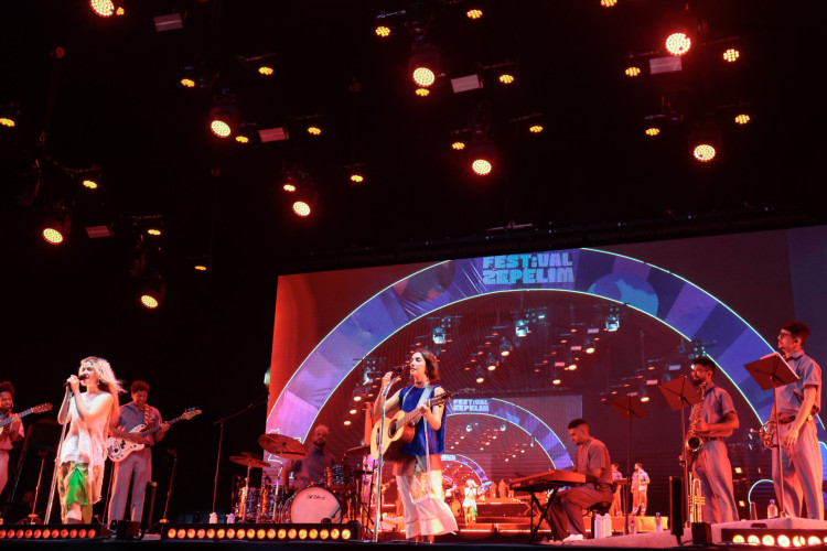 Quarta edição do Festival Zepelim se equilibrou entre novidades e o canto de velhos conhecidos do evento neste sábado, 15. Com o lema 