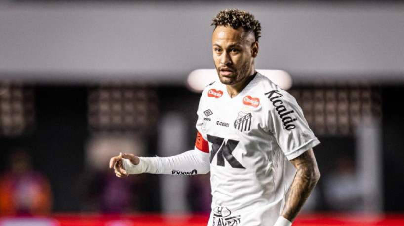 Neymar ainda não encontrou a melhor forma no Santos 
