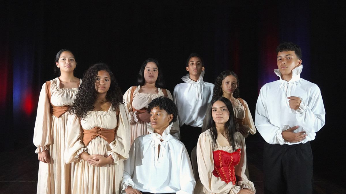 "Renascimento – Uma Releitura de Dom Quixote" tem direção musical de Eduardo Saboya, direção cênica de Douglas Galdino e coreografias de Gabriel Holanda