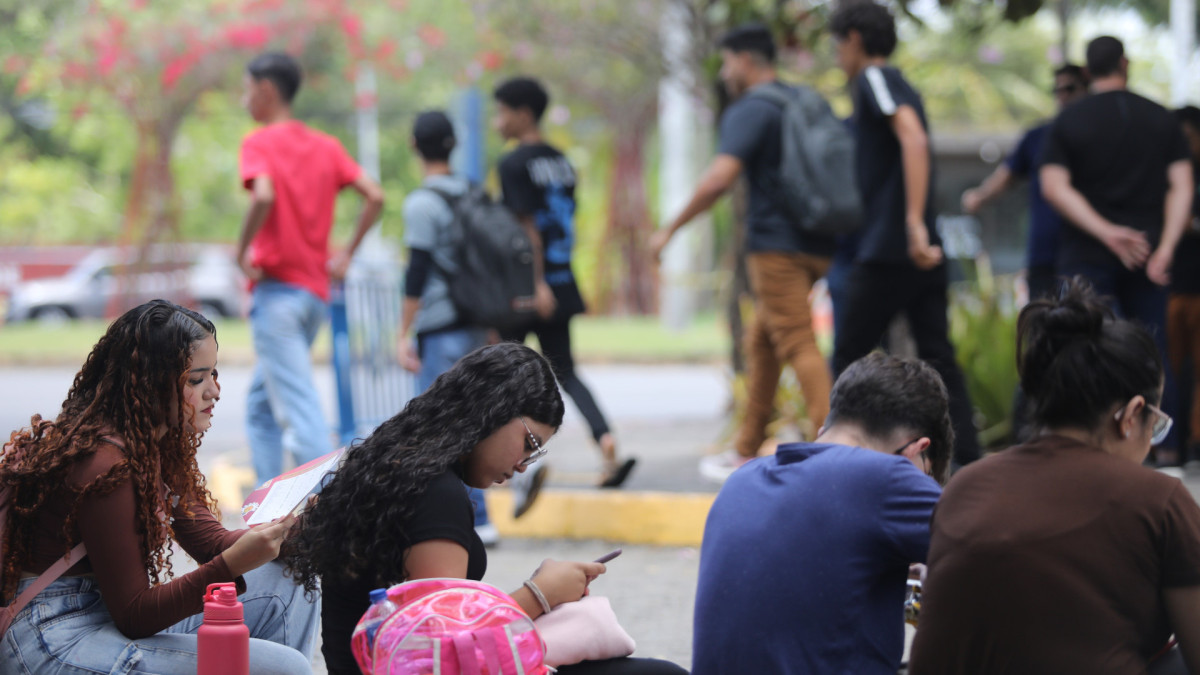 Mec abre inscri&ccedil;&otilde;es para o P&eacute;-de-Meia Licenciaturas.
