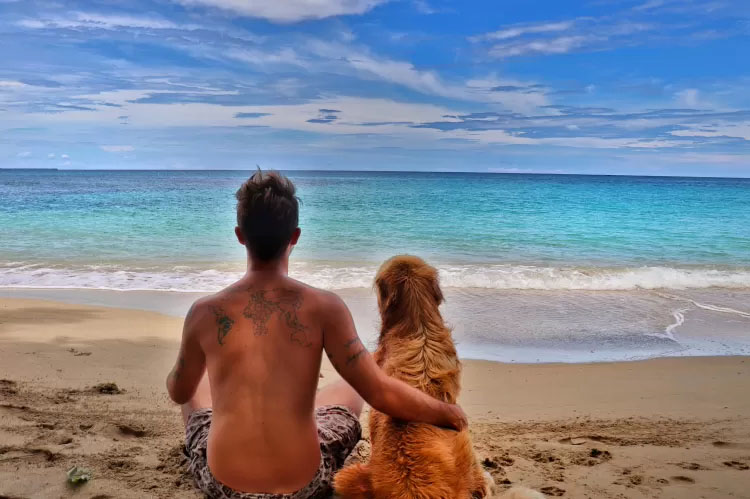 A morte precoce e repentina do influenciador repercutiu entre famosos. O apresentador de TV Celso Portioli parecia não acreditar: Não é possível. Que tristeza