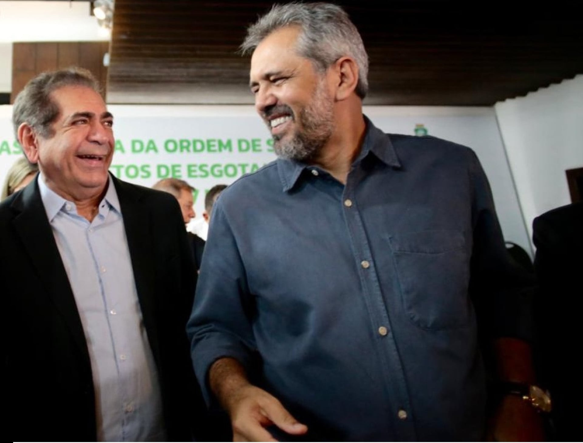 ￼SECRETÁRIO Zezinho Albuquerque e governador Elmano de Freitas (Foto: Fabio Lima)