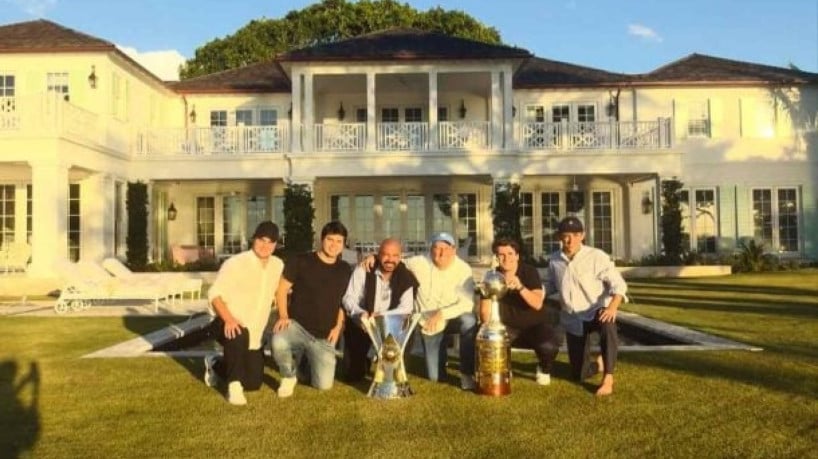 Dirigente aproveita viagem aos Estados Unidos para visitar nova casa do bilionário norte-americano, proprietário da SAF do Botafogo 