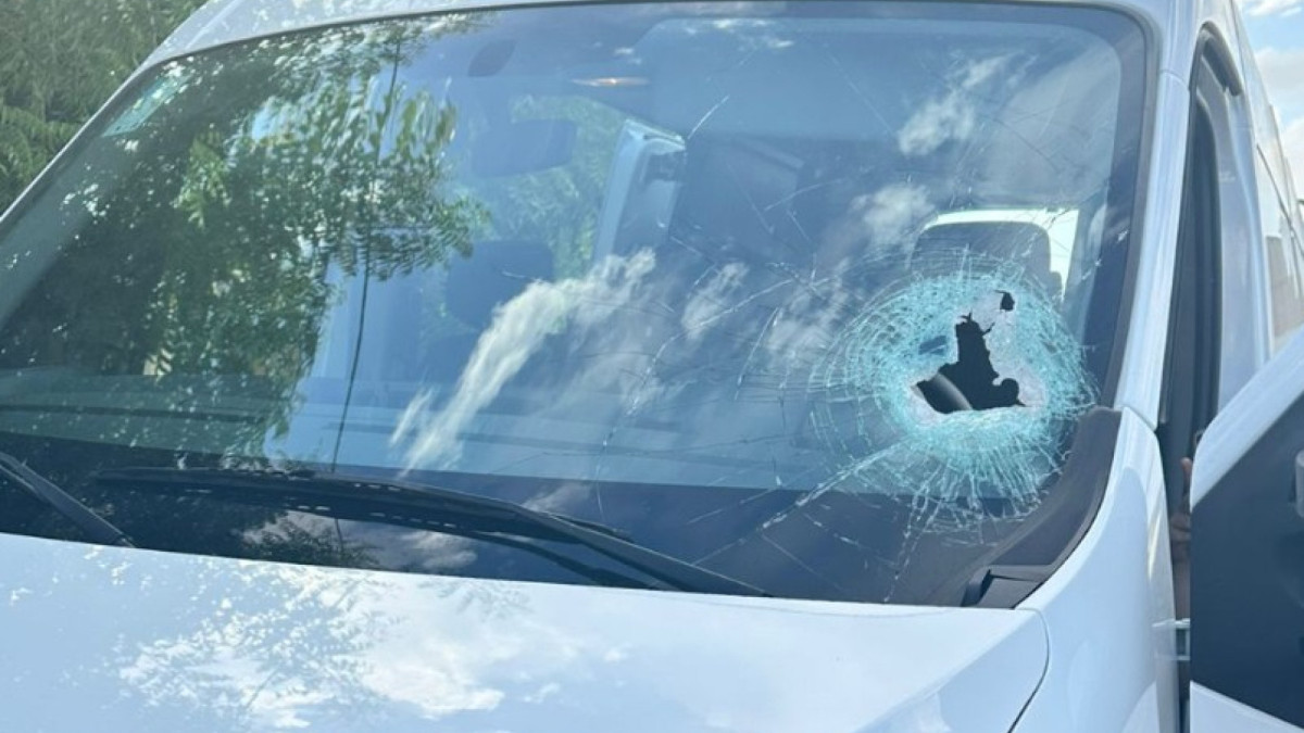 Estudantes denunciam ataques de criminosos durante trajeto de ônibus para universidades 