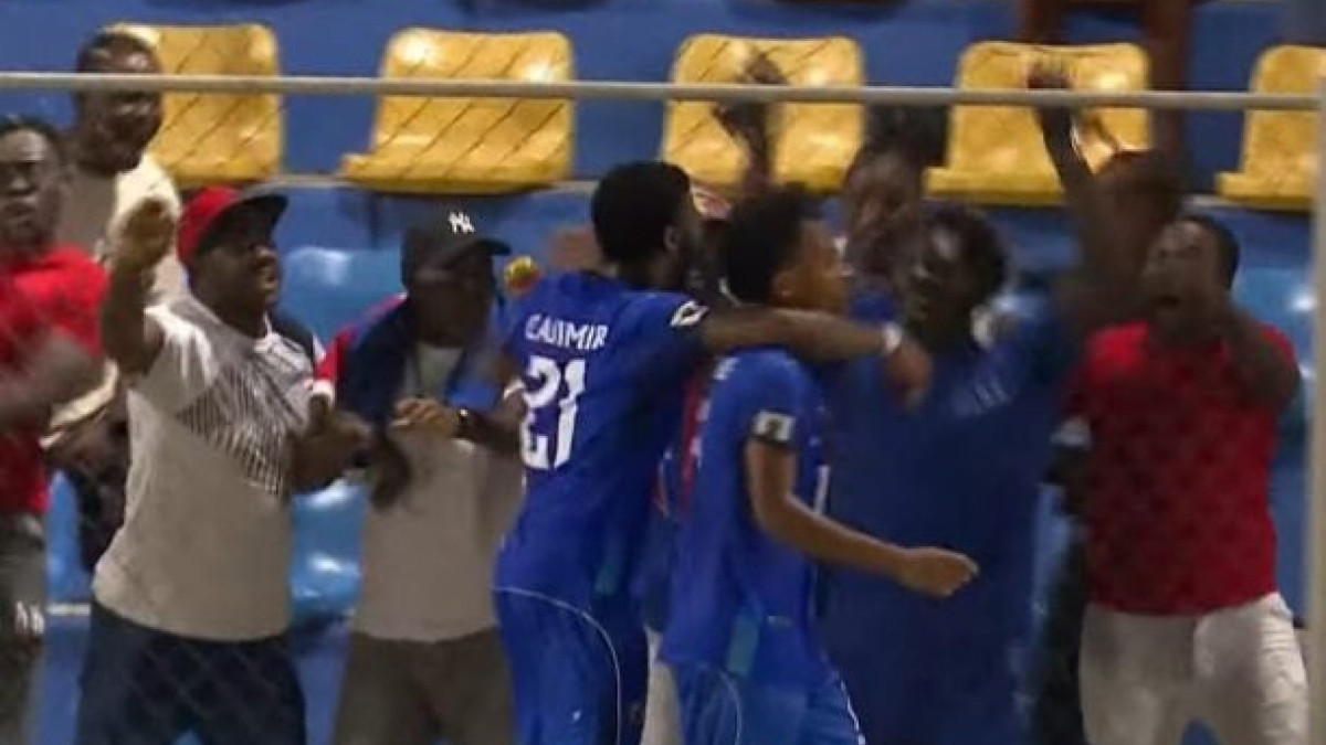 Haitianos fizeram sua parte ainda na primeira etapa e contaram com o empate sem gols entre Costa Rica e Honduras para confirmar a vaga