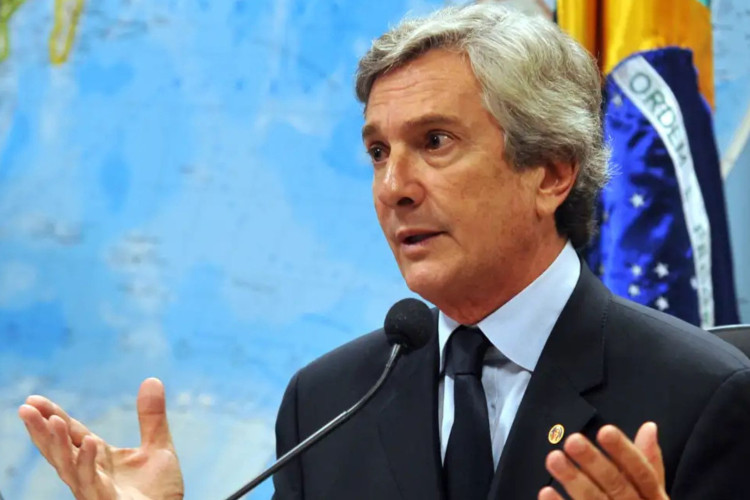 Fernando Collor de Mello, ex-senador e ex-presidente da República.