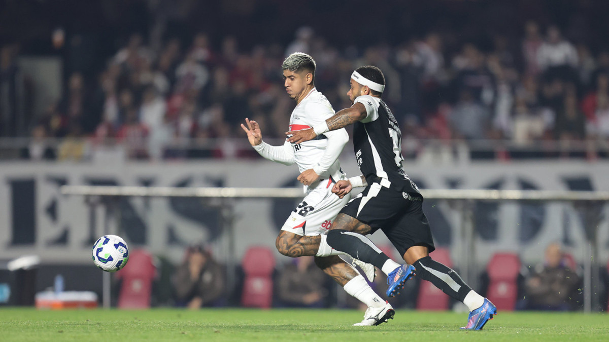 Corinthians e São Paulo se enfrentam hoje, 20, pelo Brasileirão. 