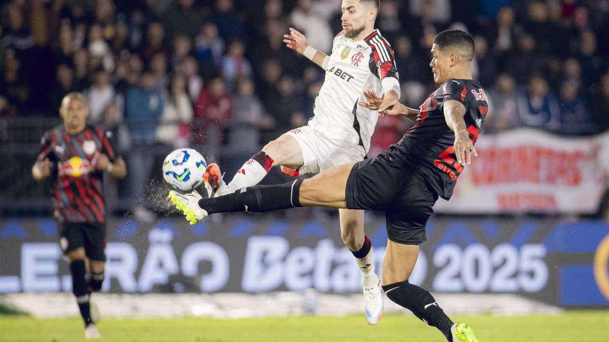 O Flamengo vai enfrentar o Bragantino hoje, 22, pelo Brasileirão. 