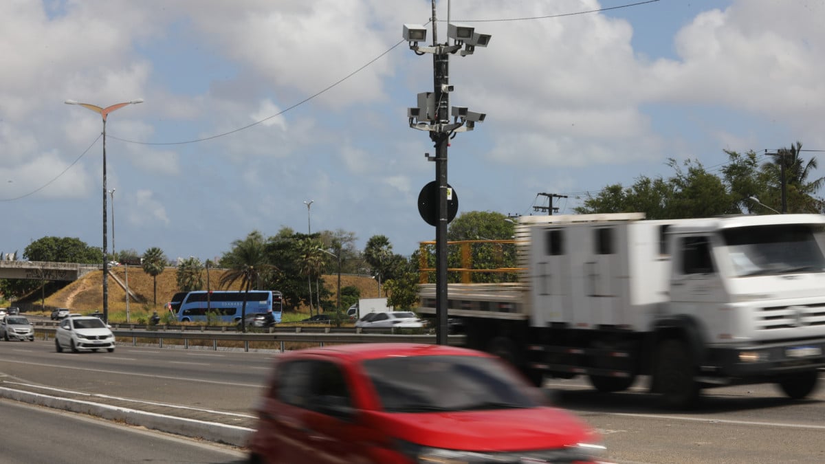 ￼EXCESSO de velocidade é a infração mais comum em todo o Estado