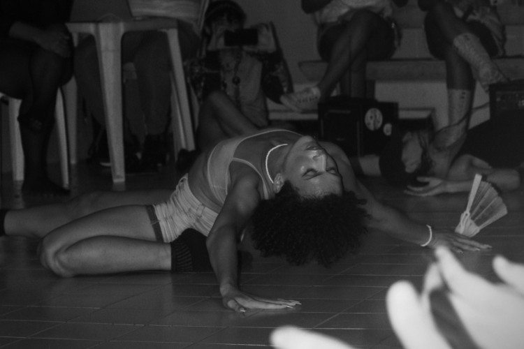 Performance de Palosa 007 durante a Mini Ball Aqu&eacute; 